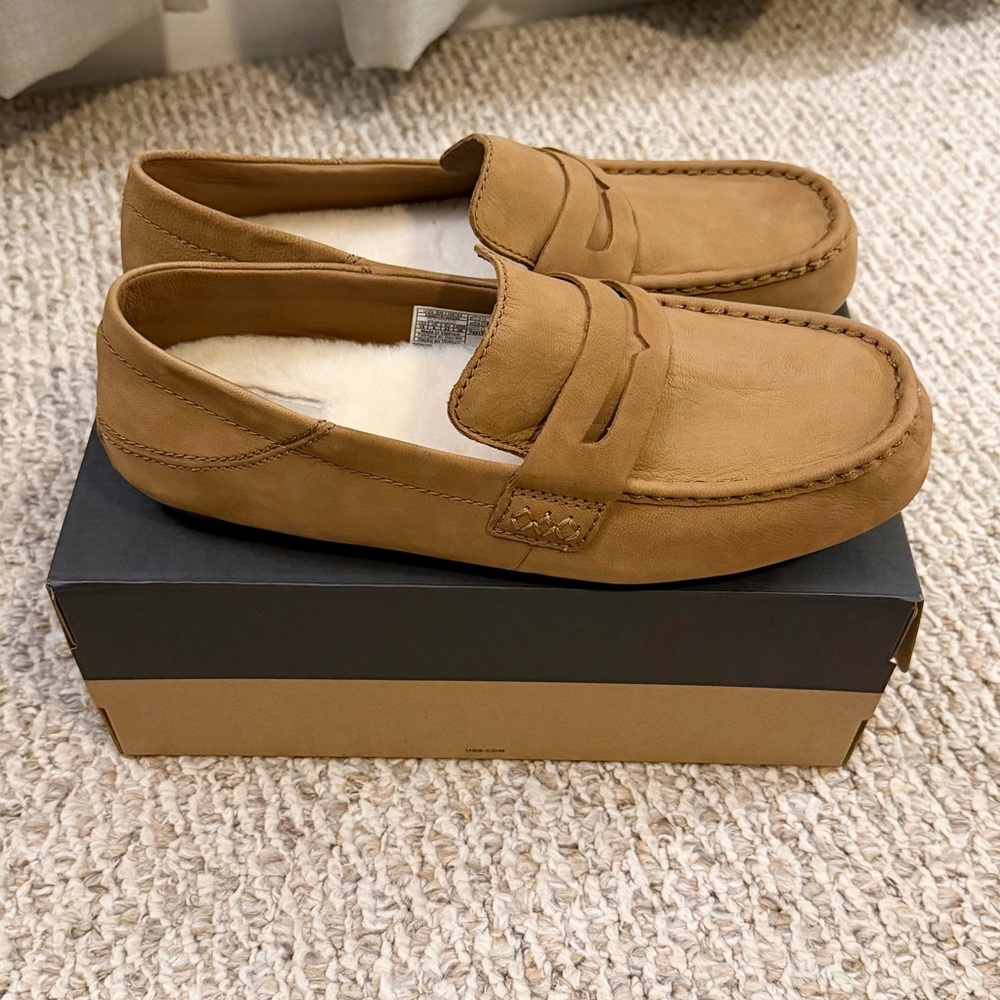 NWB UGG Men’s Burkman Leather Loafers - Picture 3 of 10